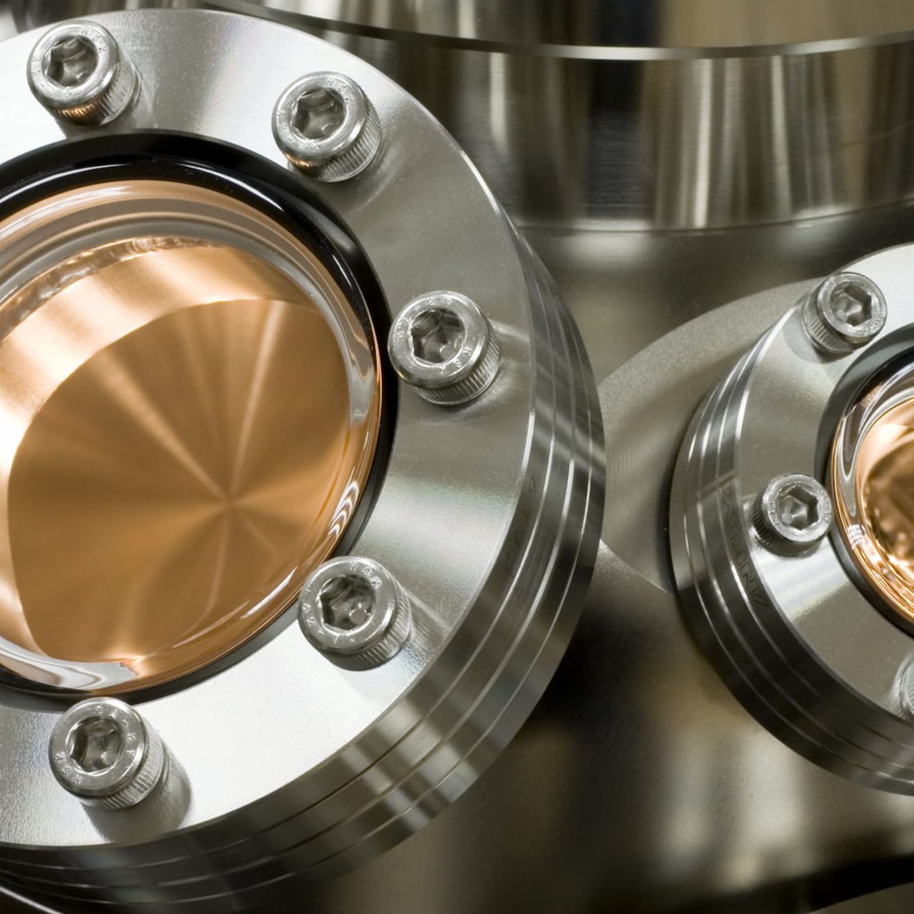 demcon-ultra high vacuum