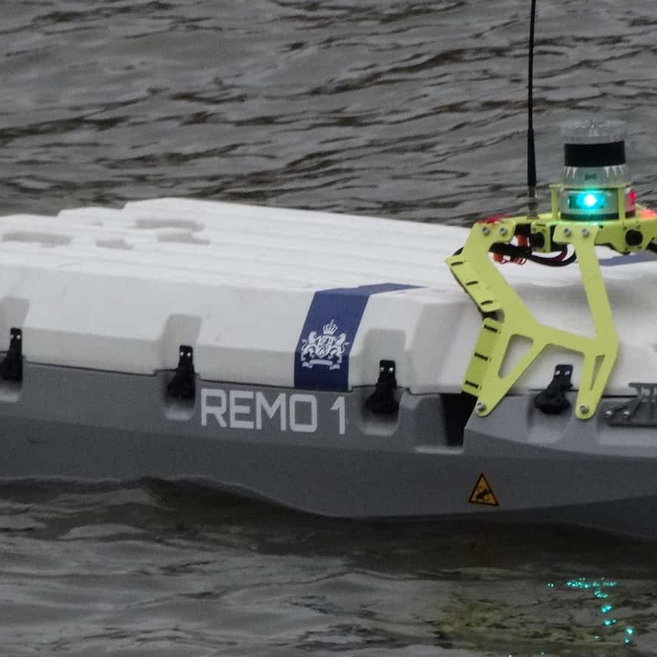 dus-rijkswaterstaat-usv-remo-1